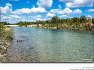 8 Texas 55, Uvalde, TX 78801