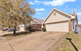 2845 Saint Bernard Dr, Dallas, TX 75233