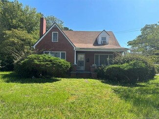 1620 Murchison Rd, Fayetteville, NC 28301