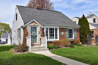 3049 N 79th St, Milwaukee, WI 53222