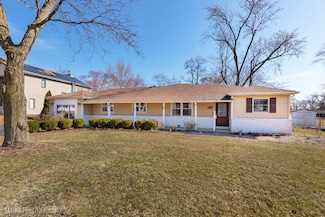 1105 Apricot St, Hoffman Estates, IL 60169
