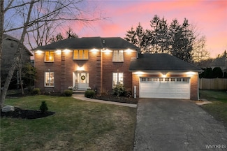30 Ascot Cir, East Amherst, NY 14051