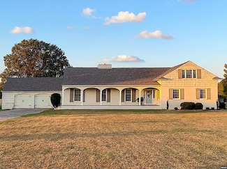 1018 Stella Ruth Rd, Martin, TN 38237