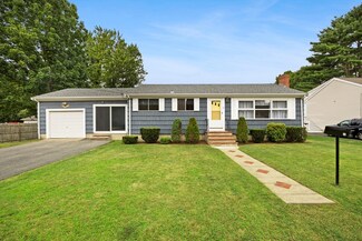 14 Simeon Ave, Brockton, MA 02302