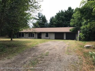 180 Spring St, Vermontville, MI 49096