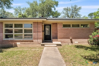 2904 W Avenue R, Temple, TX 76504