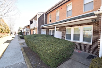 201 Artist Lake Dr, Middle Island, NY 11953
