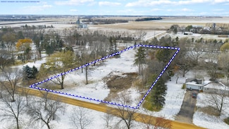 3231 Sunnyview Dr, Brookings, SD 57006