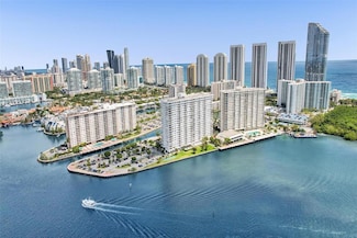 500 Bayview Dr Unit 826, Sunny Isles Beach, FL 33160