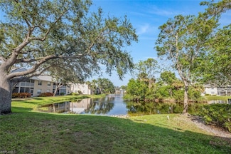 192 Pebble Shores Dr Unit 104, Naples, FL 34110