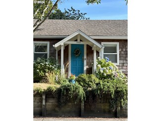 845 Southwest Blvd, Coos Bay, OR 97420