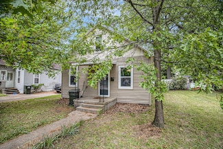1355 Kingsley St, Muskegon, MI 49442