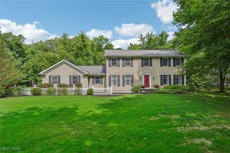 8700 Lake In the Woods Trail, Chagrin Falls, OH 44023