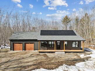9 Rocky Reach Rd, Bath, ME 04530