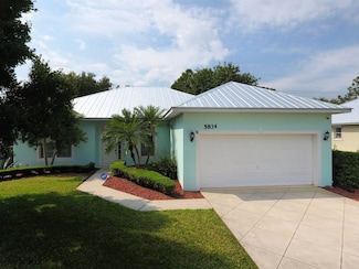 5834 NW Windy Pines Ln, Port Saint Lucie, FL 34986