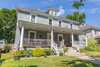 36 Chickering St, Pittsfield, MA 01201