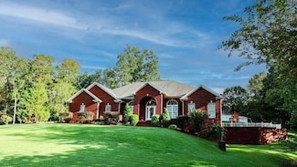 145 Stoney Creek Dr, Florence, AL 35633