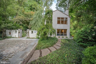 436 Morris Ave, Bryn Mawr, PA 19010
