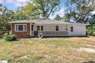 2 Rocky Knoll Dr, Greenville, SC 29605