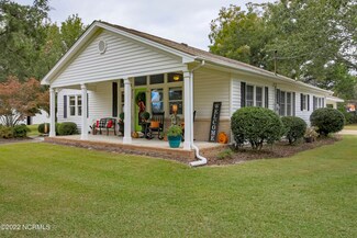 710 W Church St, Beulaville, NC 28518
