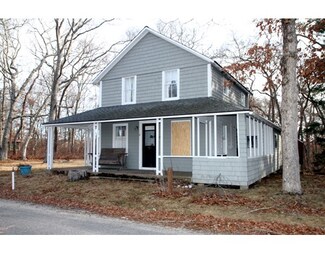 170 Cadmans Neck Rd, Westport, MA 02790