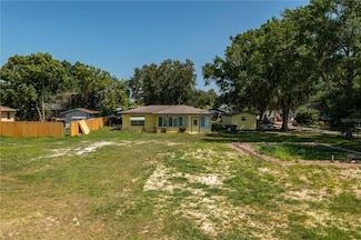 103 Eagle Lake Loop Rd E, Wahneta, FL 33880