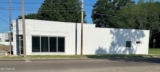 155 North St, Cleveland, MS 38732