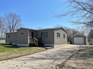 1920 Spruce Ave, Worthington, MN 56187