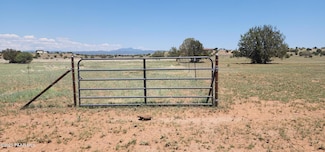 326 Poppy Rd, Ash Fork, AZ 86320