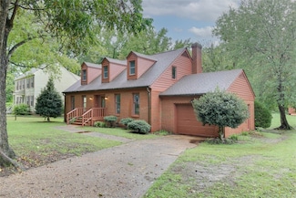 4 Saint Francis Dr, Newport News, VA 23602