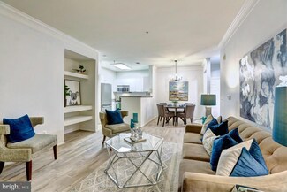 1570 Spring Gate Dr Unit 7114, McLean, VA 22102