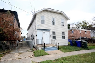 126 W Seaview Ave, Norfolk, VA 23503