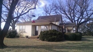 9513 S River Park Rd, Sedgwick, KS 67135