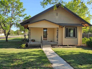 207 E Mexitli St, Montezuma, KS 67867