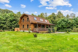 48 Taft St, Upton, MA 01568