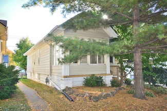 2178 S 84th St, Milwaukee, WI 53227