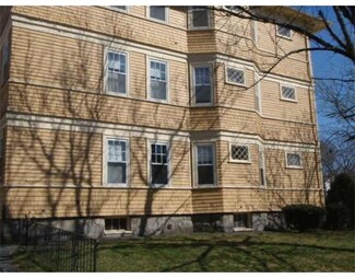 147 Dorchester St, Worcester, MA 01604