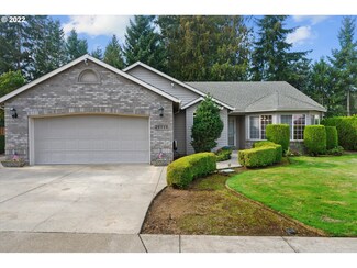 20133 Coquille Dr, Oregon City, OR 97045