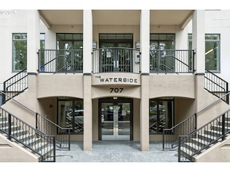707 N Hayden Island Dr Unit 323, Portland, OR 97217