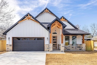 2205 Blandin St, Fort Worth, TX 76111