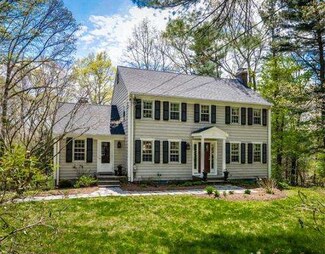 13 Goulding St E, Sherborn, MA 01770
