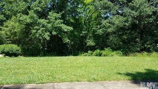 522 9th St SW, Hickory, NC 28602