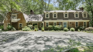100 Honeysuckle Hill Ln, Easton, CT 06612