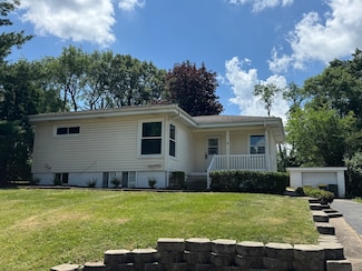 225 Panama Ave, Hampshire, IL 60140