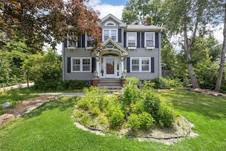 362 Garden Dr SE, Cedar Rapids, IA 52403