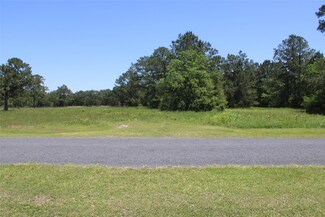 000 Broussard Rd, Winnie, TX 77665