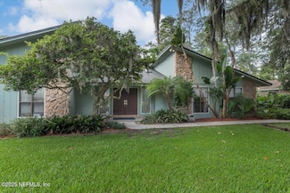 2496 Shalimar Ln, Orange Park, FL 32073