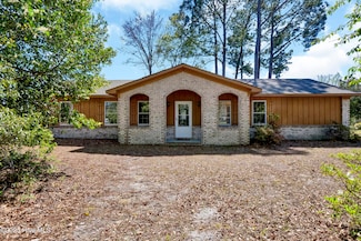 4814 Berkley Dr, Wilmington, NC 28405