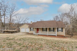 1028 Roseridge Cir, Jefferson City, MO 65101
