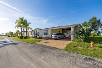 529 Key Biscayne Ave, Davenport, FL 33897